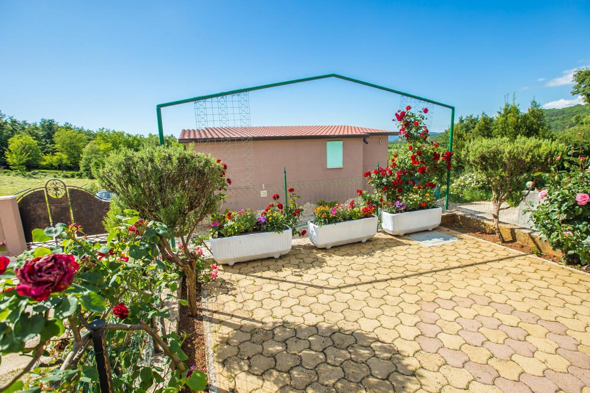 Villa Michelle Karojba Exterior foto