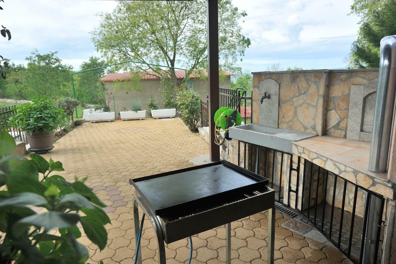 Villa Michelle Karojba Exterior foto